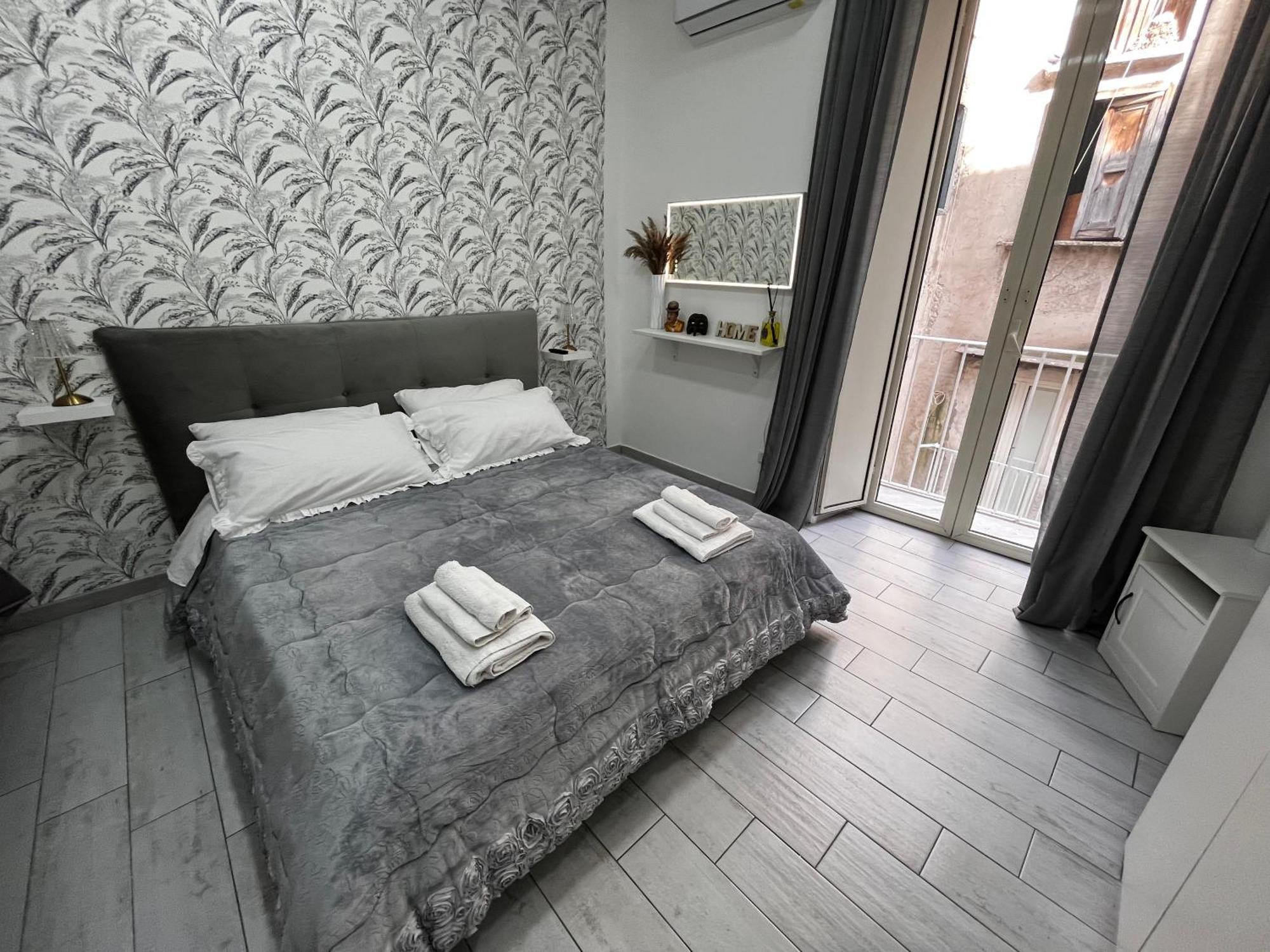 Napoli Verace - Centro Storico Spaccanapoli Apartment Exteriör bild